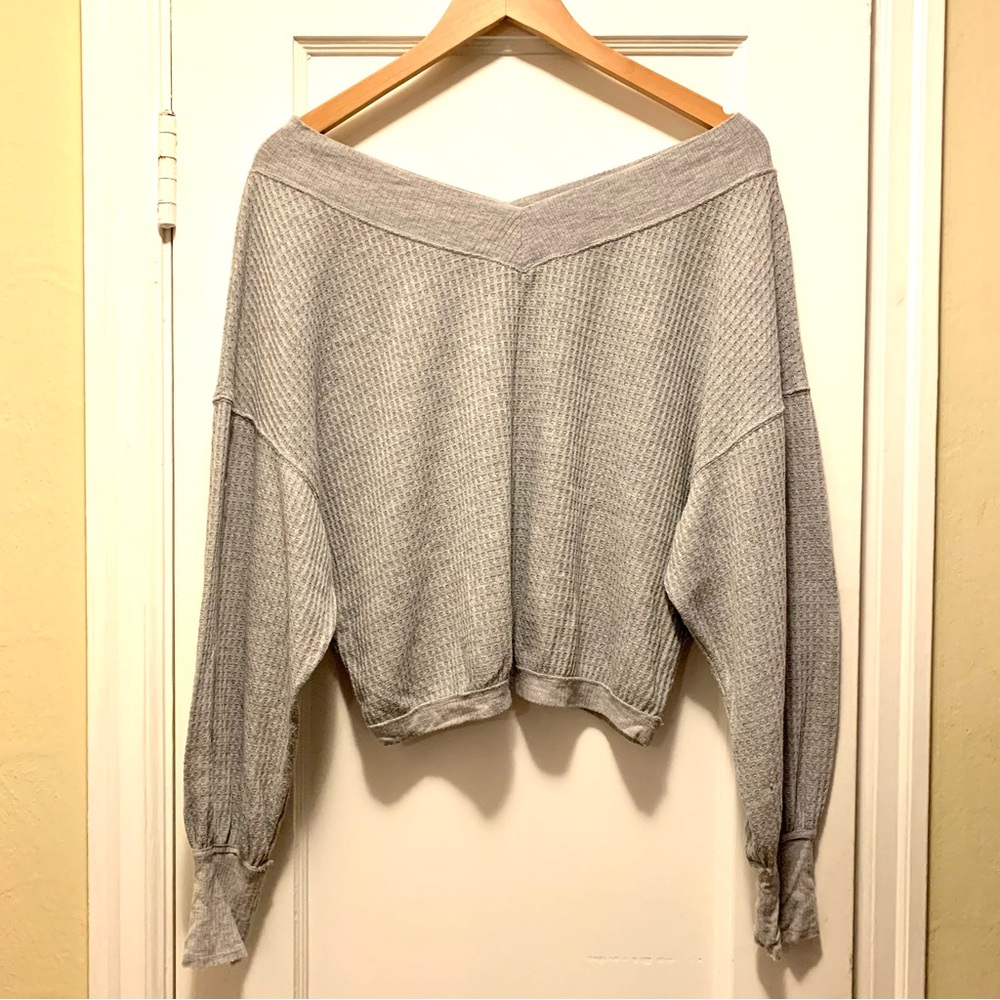 ILLA ILLA waist crop top wide V-neck Long sleeve, waffle texture￼ S